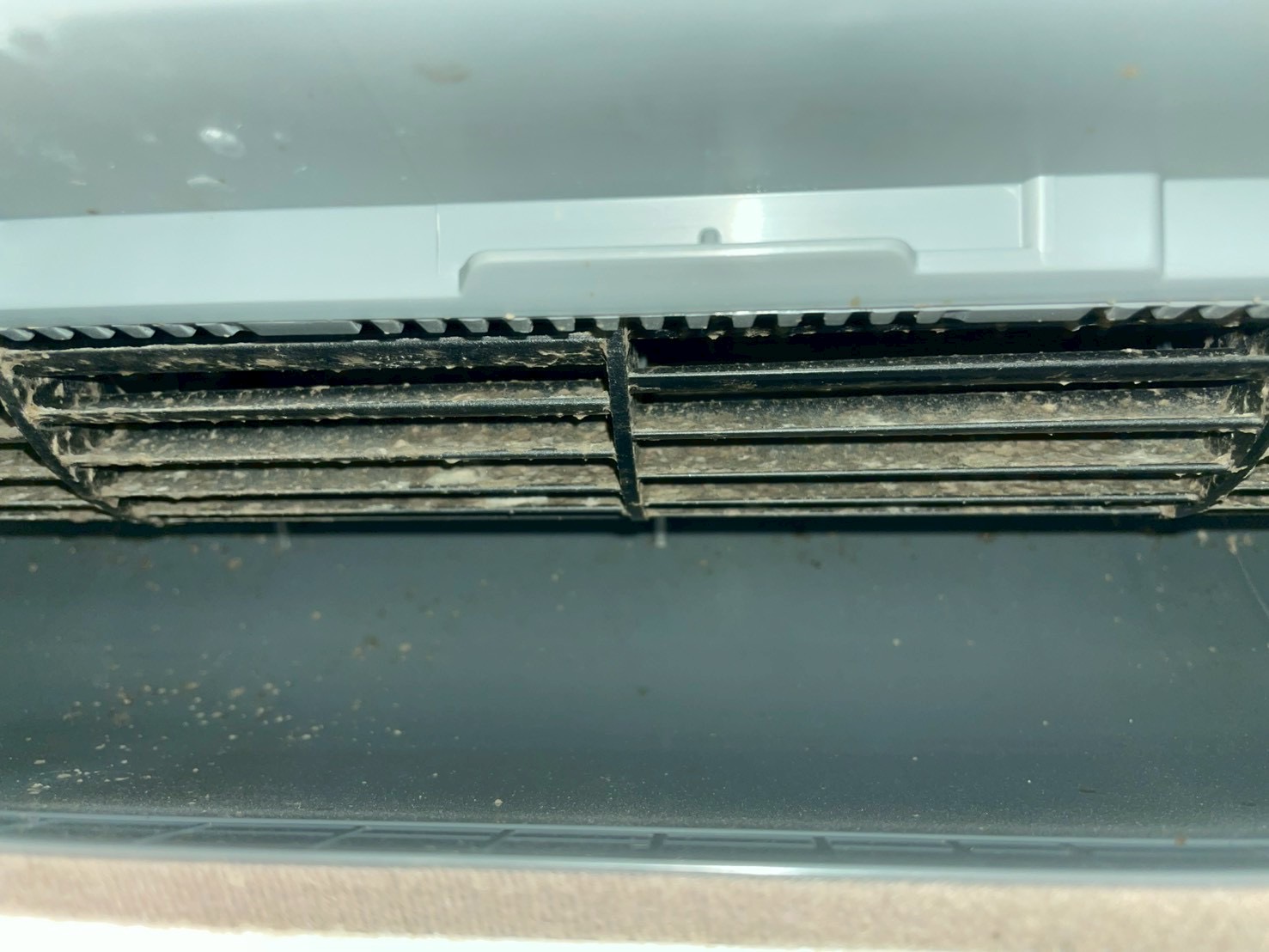 青森県弘前市紺屋町 O様宅：エアコンクリーニング