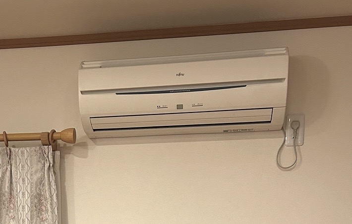 秋田県鹿角市十和田毛馬内字寺ノ上　K様宅　普通エアコン３台