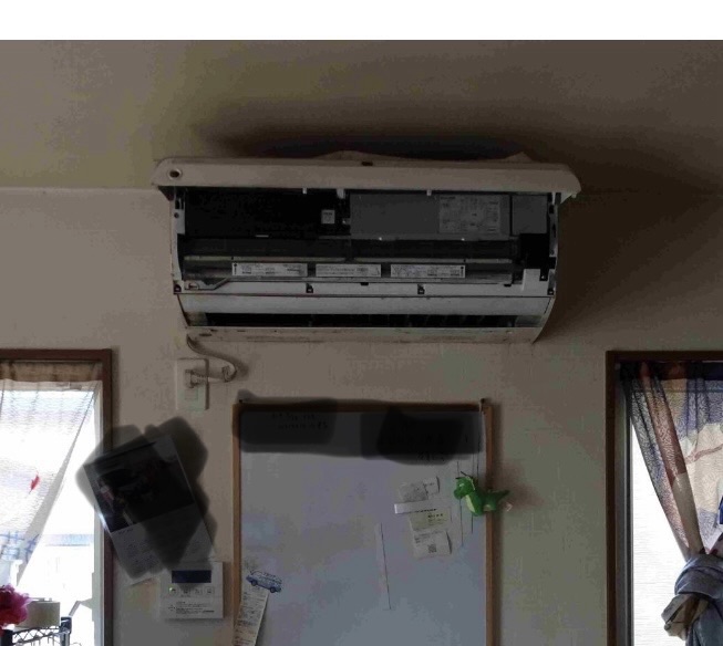 青森県五所川原市広田字柳沼　S様宅　お掃除機能付きエアコンクリーニング