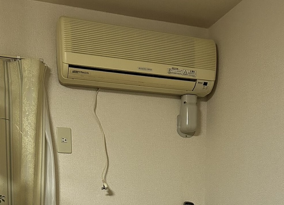青森県弘前市早稲田３丁目　S様　普通エアコン掃除
