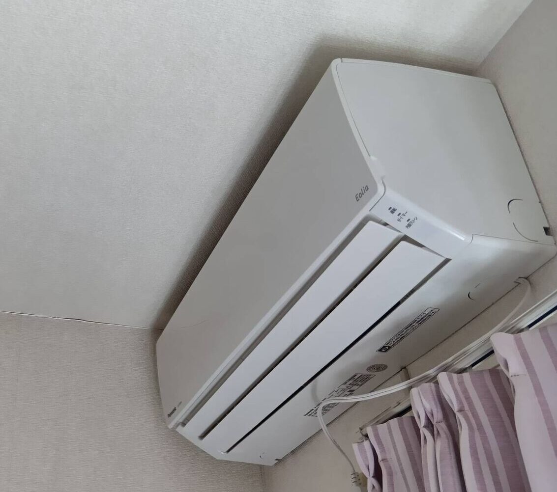 青森県弘前市早稲田２丁目　I様宅　普通エアコン１台のお掃除