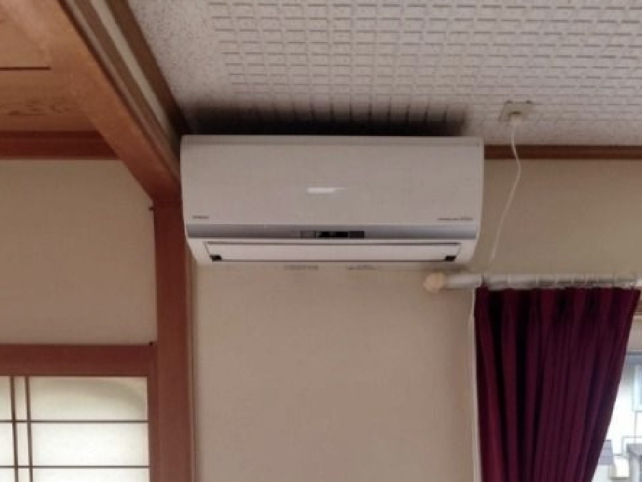 青森県平川市館田稲村　K様宅　お掃除機能付きエアコンのクリーニングと防カビコーティング
