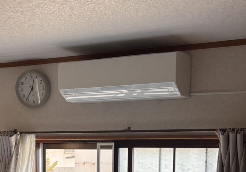 青森県つがる市木造萩田　S様宅　お掃除機能付きエアコンと普通エアコンの掃除