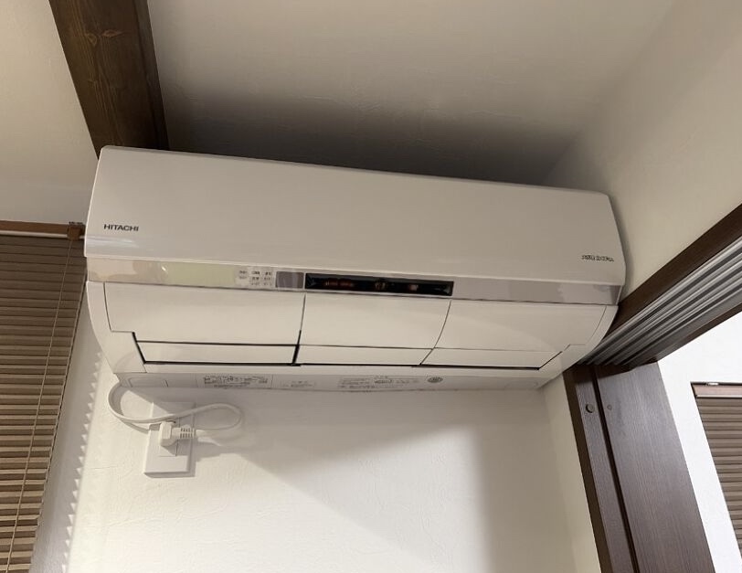 青森県平川市柏木町東田　M様宅　お掃除機能付きエアコンのクリーニングと防カビコーティング
