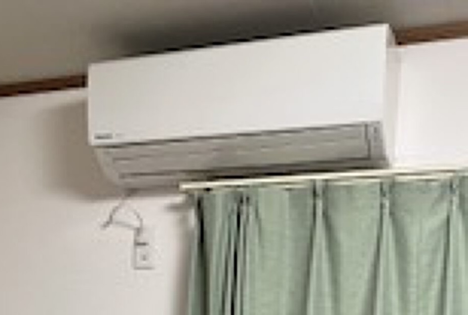 青森県青森市三内稲元　I様宅　普通エアコンと縦型洗濯機クリーニング