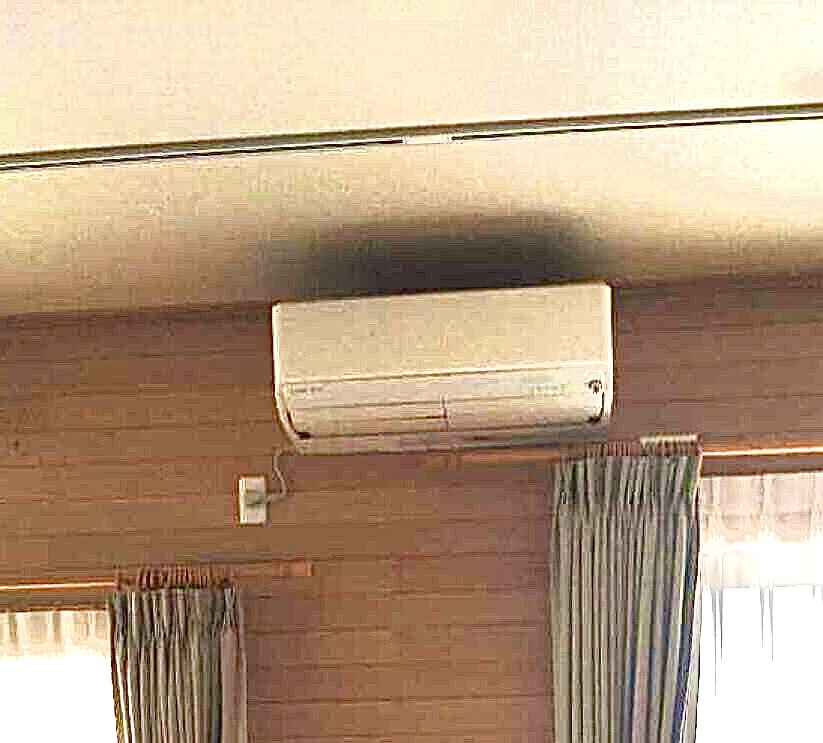 お掃除機能付きエアコン２台のお掃除　青森県十和田市沢田字西村　I法人様